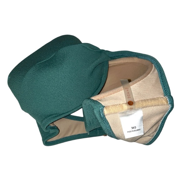 Shade & Shore Lightly Lined Twist-Front Crepe Textured Bandeau Bikini Set - Picture 6 of 10